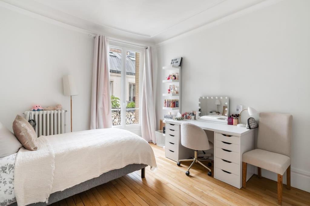 Appartement Haussmannien De Grand Luxe Parijs